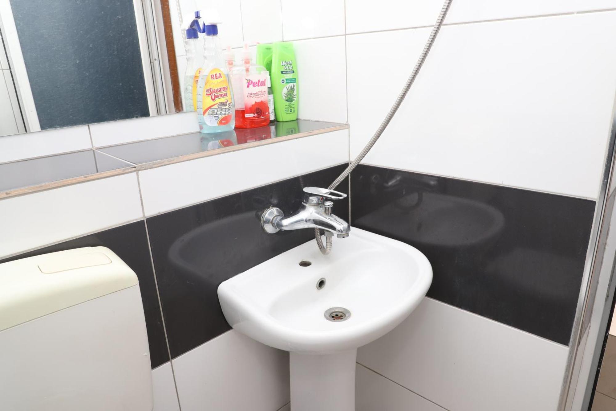 Elvi Aerd Apartment Berat Exteriér fotografie